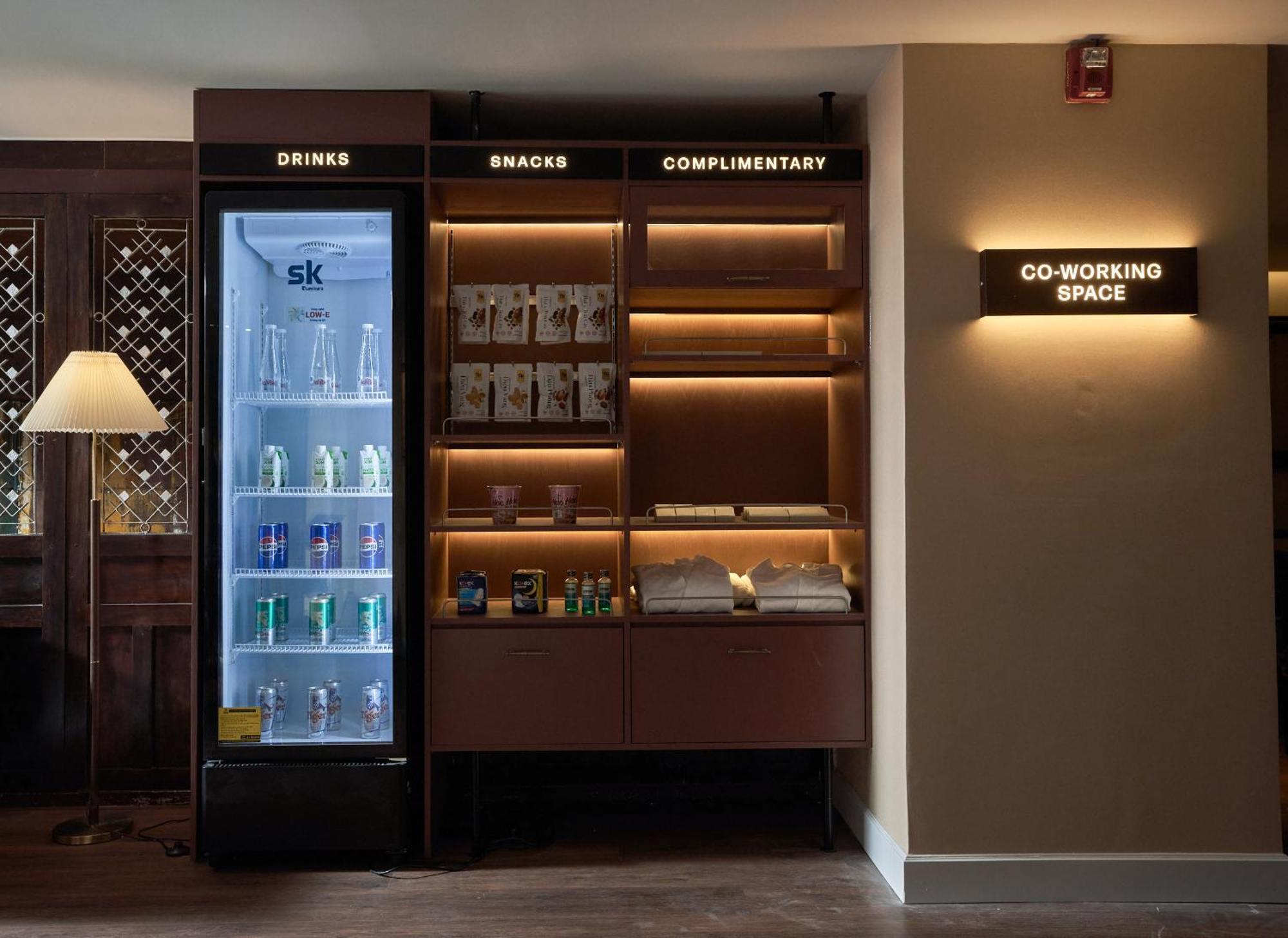M Village Hotel Premier Thi Sach Хошимин Экстерьер фото